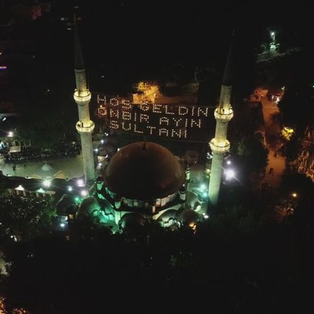 İstanbul'da bugün iftar saat kaçta?