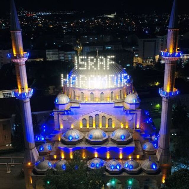 İzmir'de bugün iftar saat kaçta?