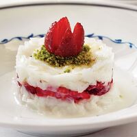 Ramazan menüsünün olmazsa olmazı Güllaç nasıl yapılır?