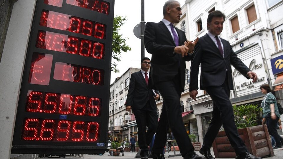 Türk lirasının değer kaybıyla ilgili siyasi liderler ne dedi?