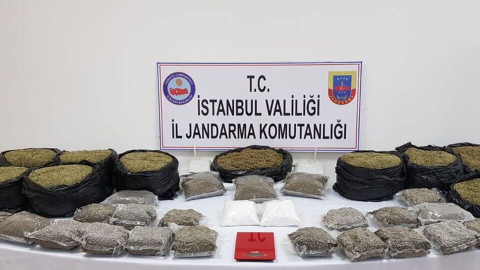 Çin'den getirip çatı katında üretmişler!