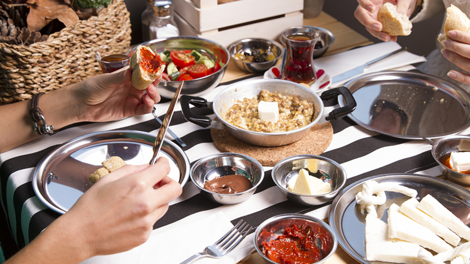 İftardan sonra bunu yapanlarda kalp krizi riski!