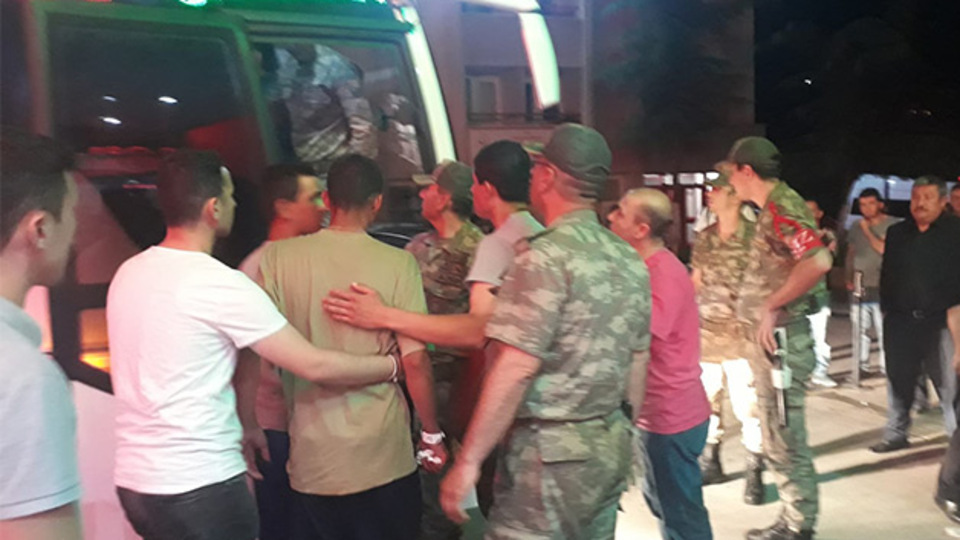 Amasya'da askerler hastaneye kaldırıldı