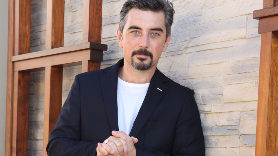 Ünlü sunucunun evliliği tek celsede bitti