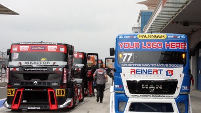 Kamyon yarışlarına lastikleri bilgisayar oyuncuları yetiştirecek!