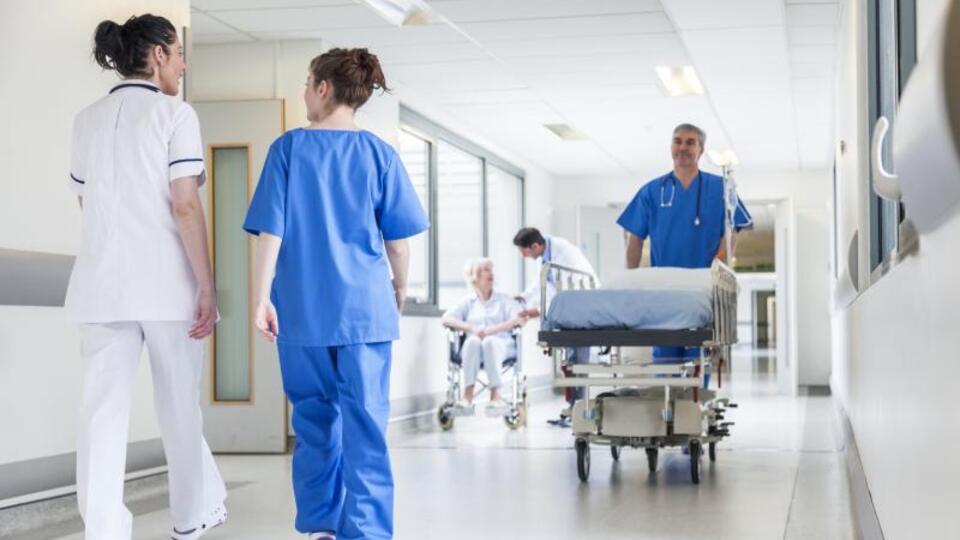 Devlet hastaneleri kaçta açılıyor, kaçta kapanıyor?