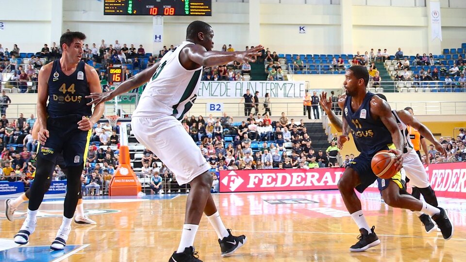 Fenerbahçe Doğuş, yarı finalde!