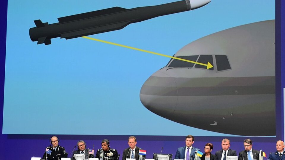 Hollanda ve Avustralya dışişleri bakanları: Malezya Havayolları'na ait uçağı Rusya düşürdü