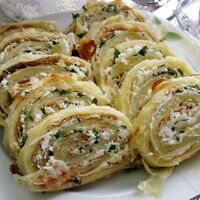 Hazır yufkadan kolay börek nasıl yapılır?