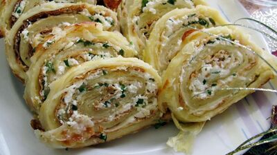 Hazır yufkadan kolay börek nasıl yapılır?