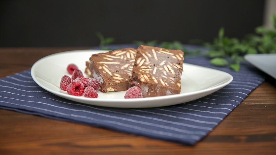 Çayın yanına çok yakışan mozaik kek nasıl yapılır?