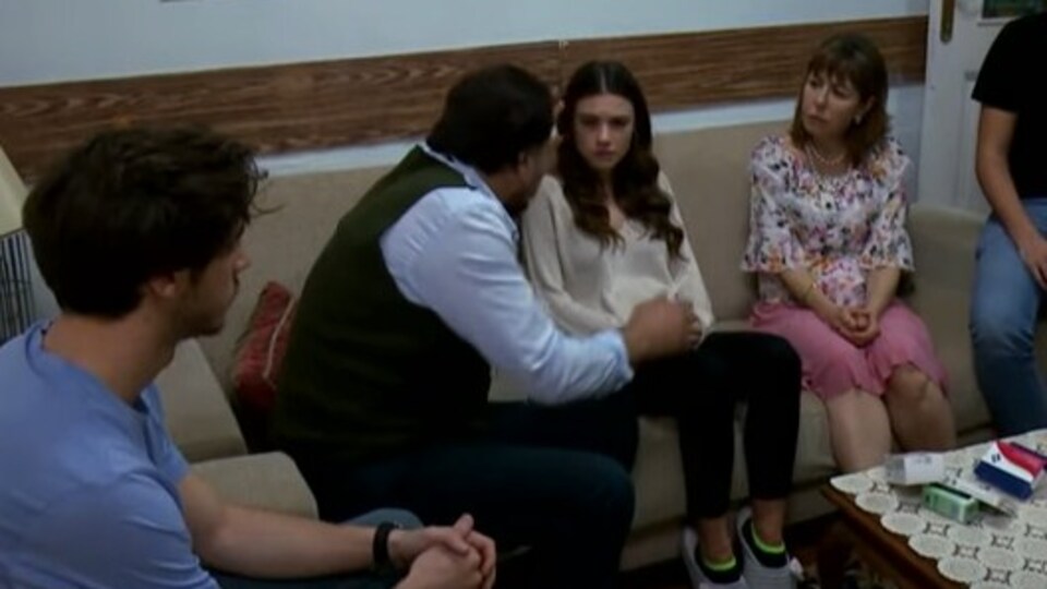 Hüsnü'nün hastalığını duyan sevenleri, büyük üzüntü yaşıyor