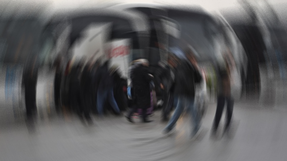 İyilik yapmak isterken uyuşturucu kuryesi olacaktı!