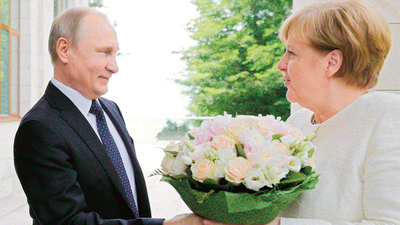 Peki Merkel Putin'e ne verdi?