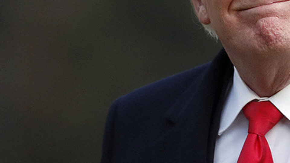 Trump'tan Çinli şirketlere izin!