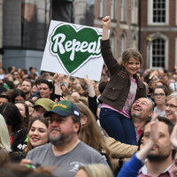 İrlanda kürtajı yasallaştıran referandumda 'Evet' dedi