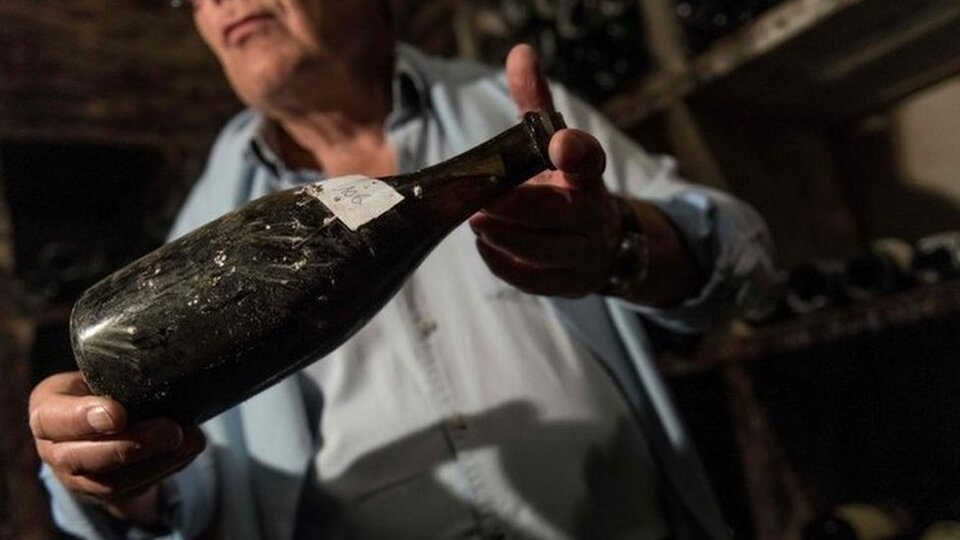 Fransa'da 1774'ten kalma şarap rekor fiyata satıldı: 103 bin euro