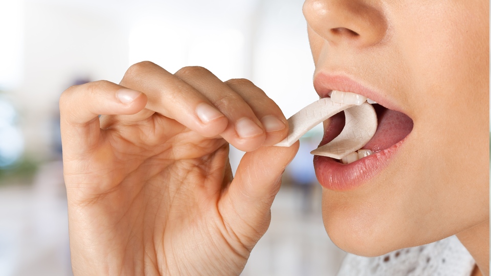 Sakız çiğnemek orucu bozar mı?