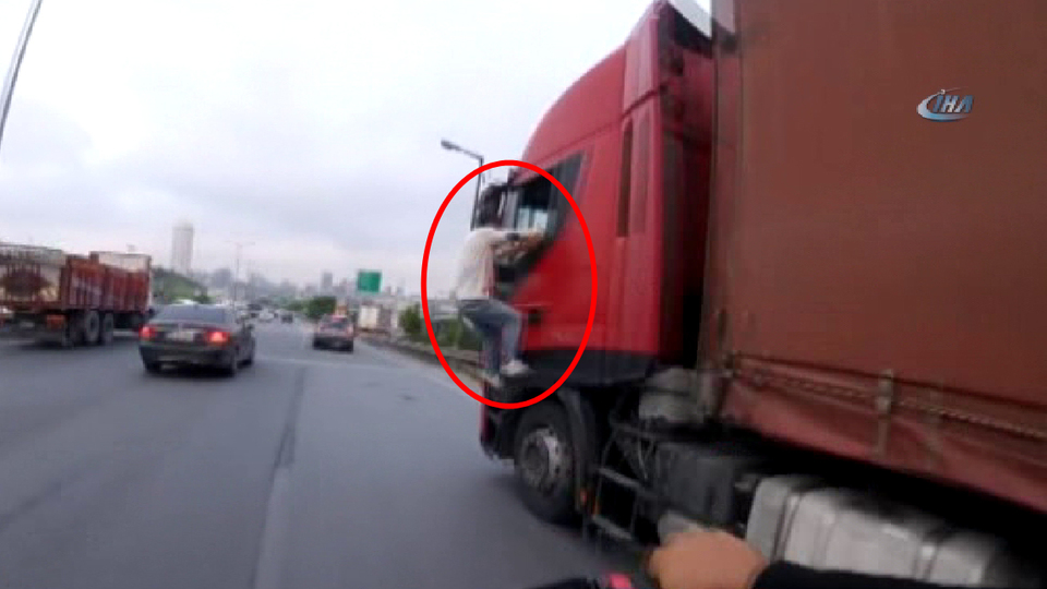 Dehşet anları! Görenler film çekiliyor sandı