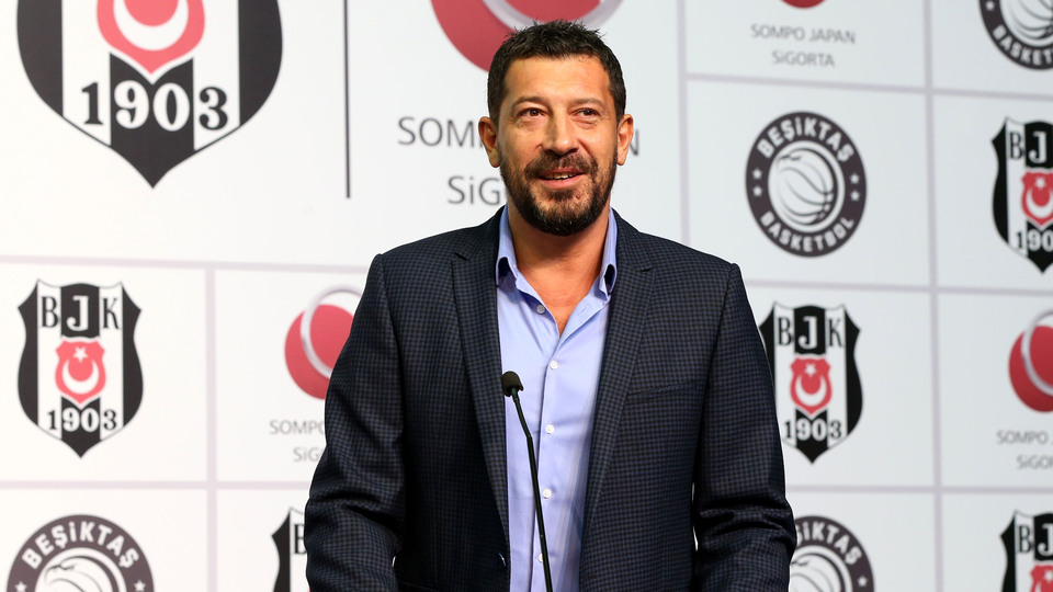 Ufuk Sarıca kalıyor mu?