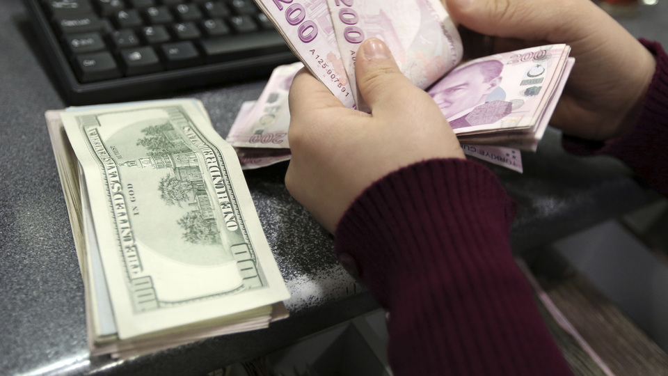Dolar düşüşe geçti