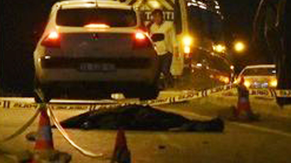 Otomobilin çarptığı kadın feci şekilde can verdi