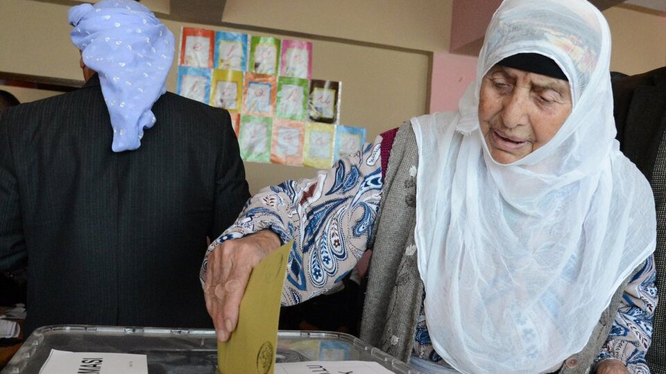 144 bin seçmenin sandığı taşındı: Muhalefet partileri ne diyor?