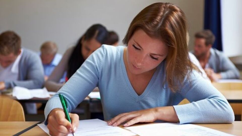 Son günleri konu tekrarıyla geçirin