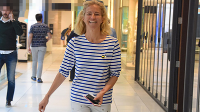 Burcu Esmersoy'un neşesi yerinde