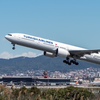 Döviz kuru yükseldi, THY sınırı indirdi