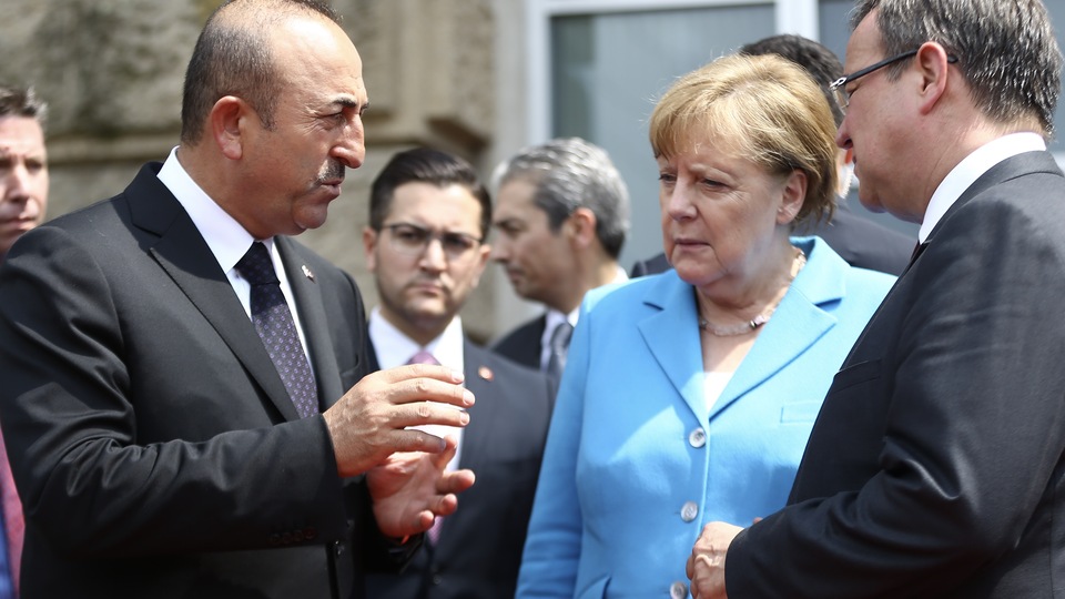 Dışişleri Bakanı Mevlüt Çavuşoğlu Almanya'da konuştu!