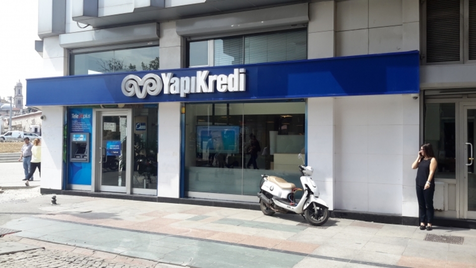 Yapı Kredi Bankası çalışma saatleri