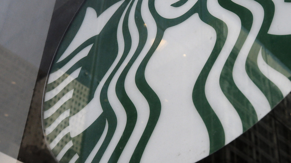 Starbucks ABD'de bir günlüğüne 8 bin şubesini kapattı