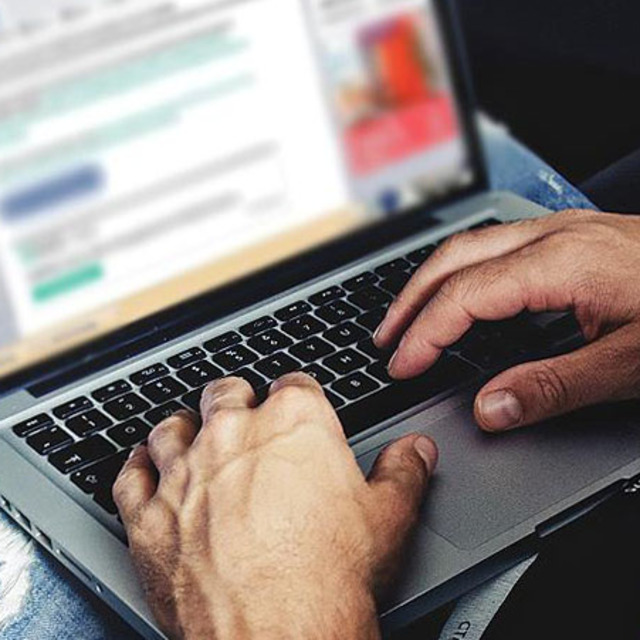 Sohbet odasında pazarlık 'emoji'lerle uyuşturucu