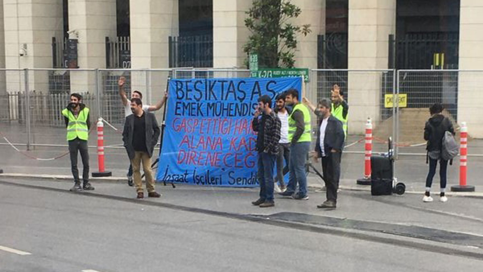 Vodafone Park önünde eylem!