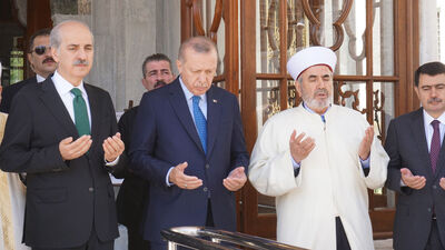 Erdoğan, Fatih Sultan Mehmet Türbesi'nin açılışını yaptı