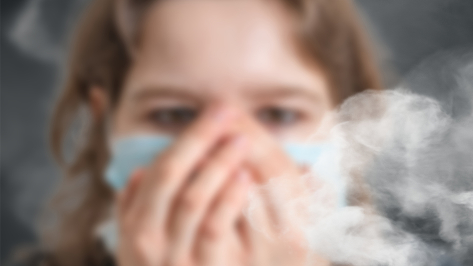 İkinci el sigara dumanı kişiyi işte böyle etkiliyor...