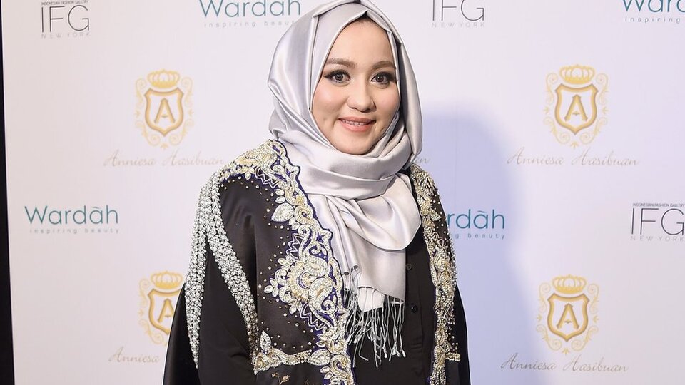 İstanbul'da da defile yapan İslami modacıya dolandıcılıktan 18 yıl hapis