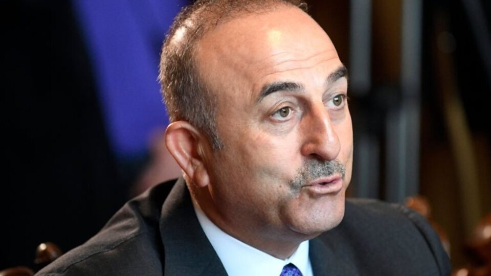 Dışişleri Bakanı Çavuşoğlu Financial Times'a konuştu: YPG, Menbiç'ten çekilecek