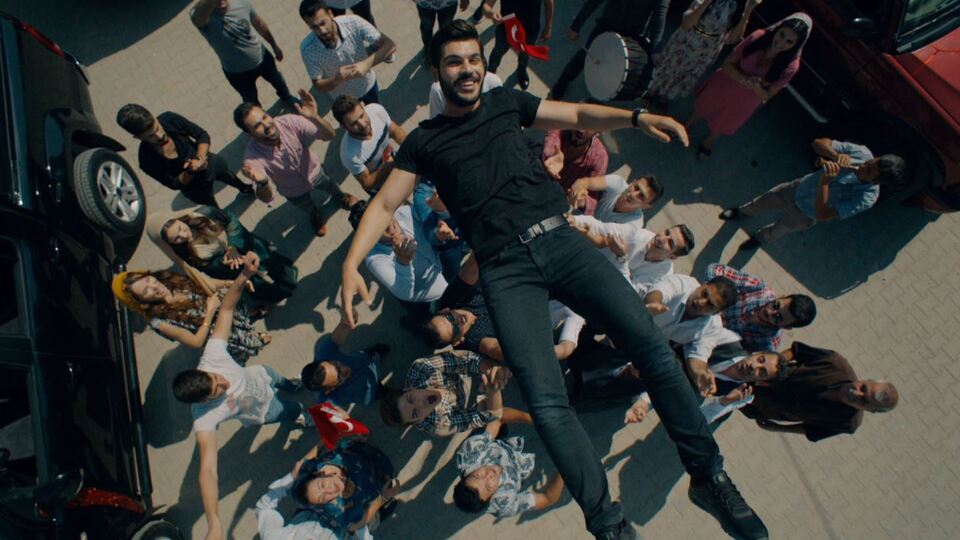 Hazar askere gidiyor!