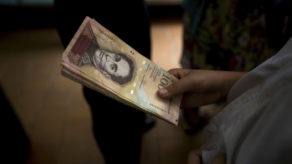 Üç sıfırı atamadı!