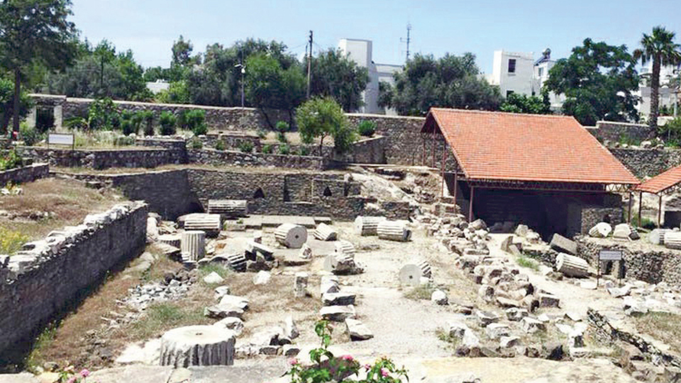 Mozoleyi 3500 kişi ziyaret etti