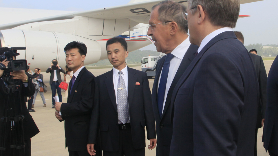 Rusya'dan Kim Jong Un'a Moskova bileti!