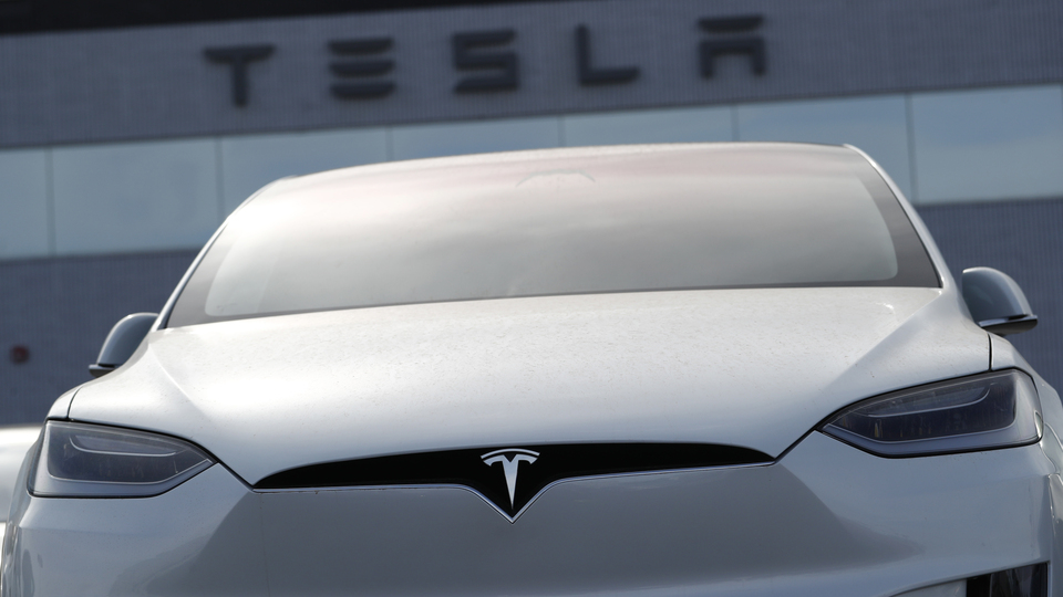 Tesla teknik sırlarını paylaştı!
