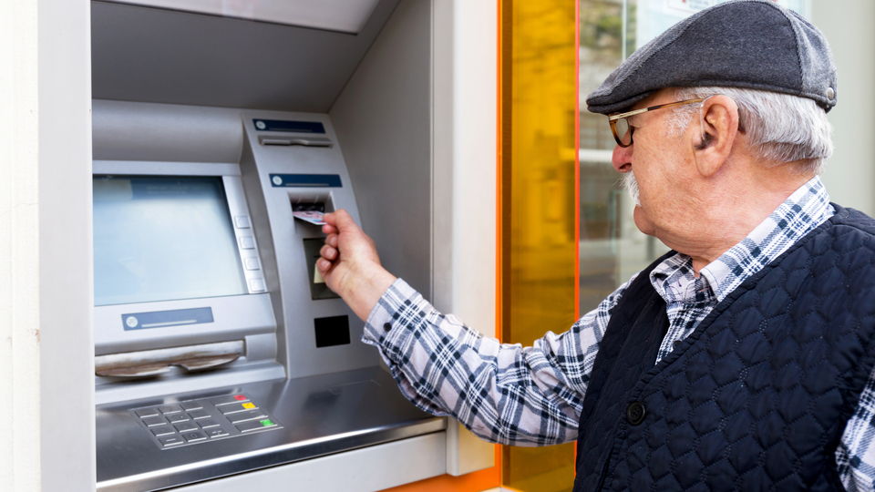 Emekliler için kim ne vaat ediyor?