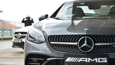 Alman devlerine Trump engeli!