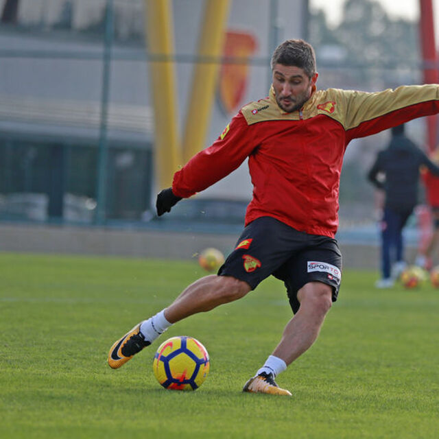Göztepe operasyona başladı
