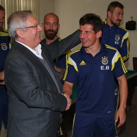 Emre'den Aziz Yıldırım'a cevap