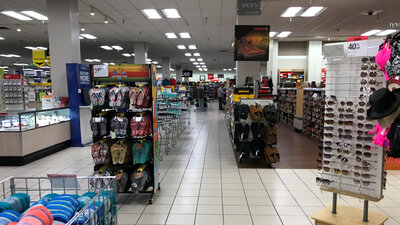 63 mağazasını birden kapatıyor!