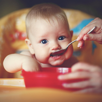 Gergin annenin çocuğu az yemek yiyor!